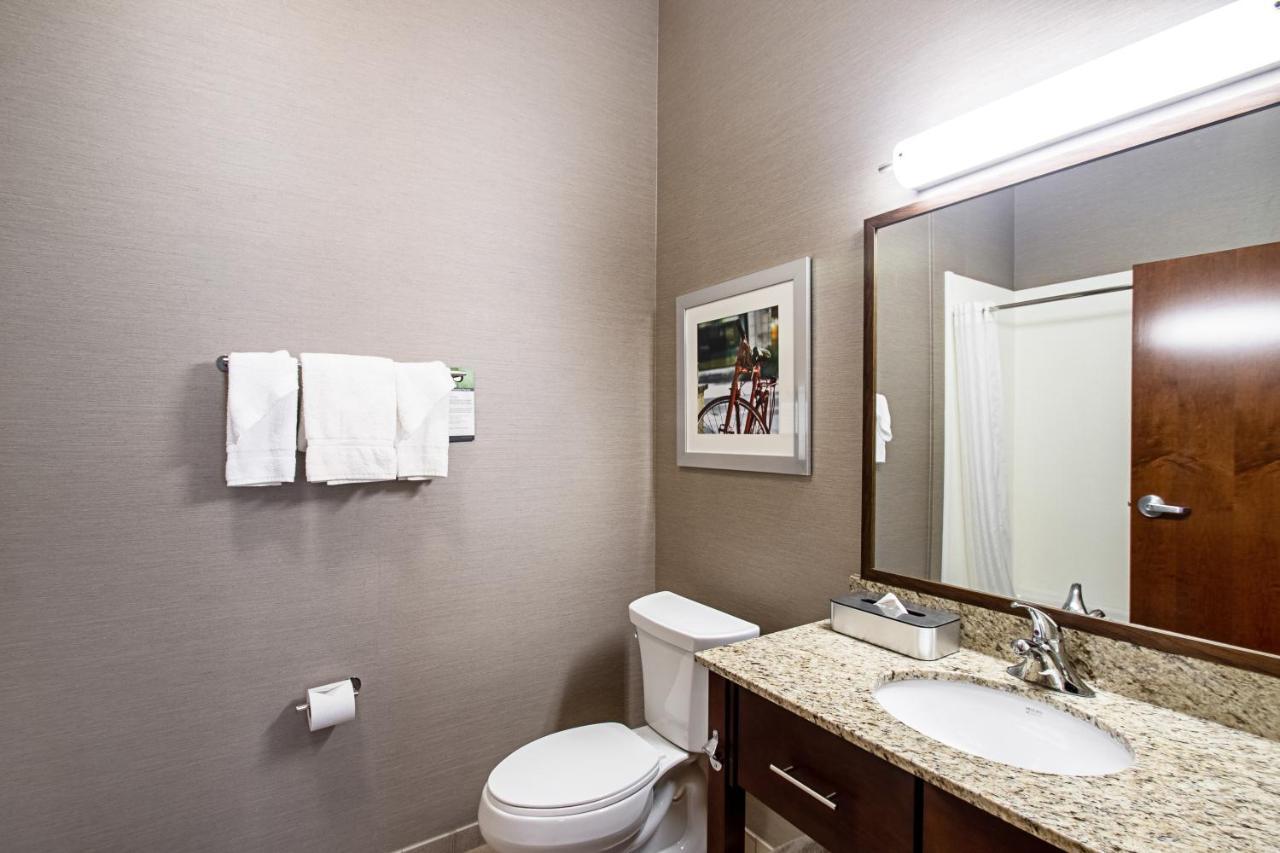 Mainstay Suites Madison - Monona Exteriör bild